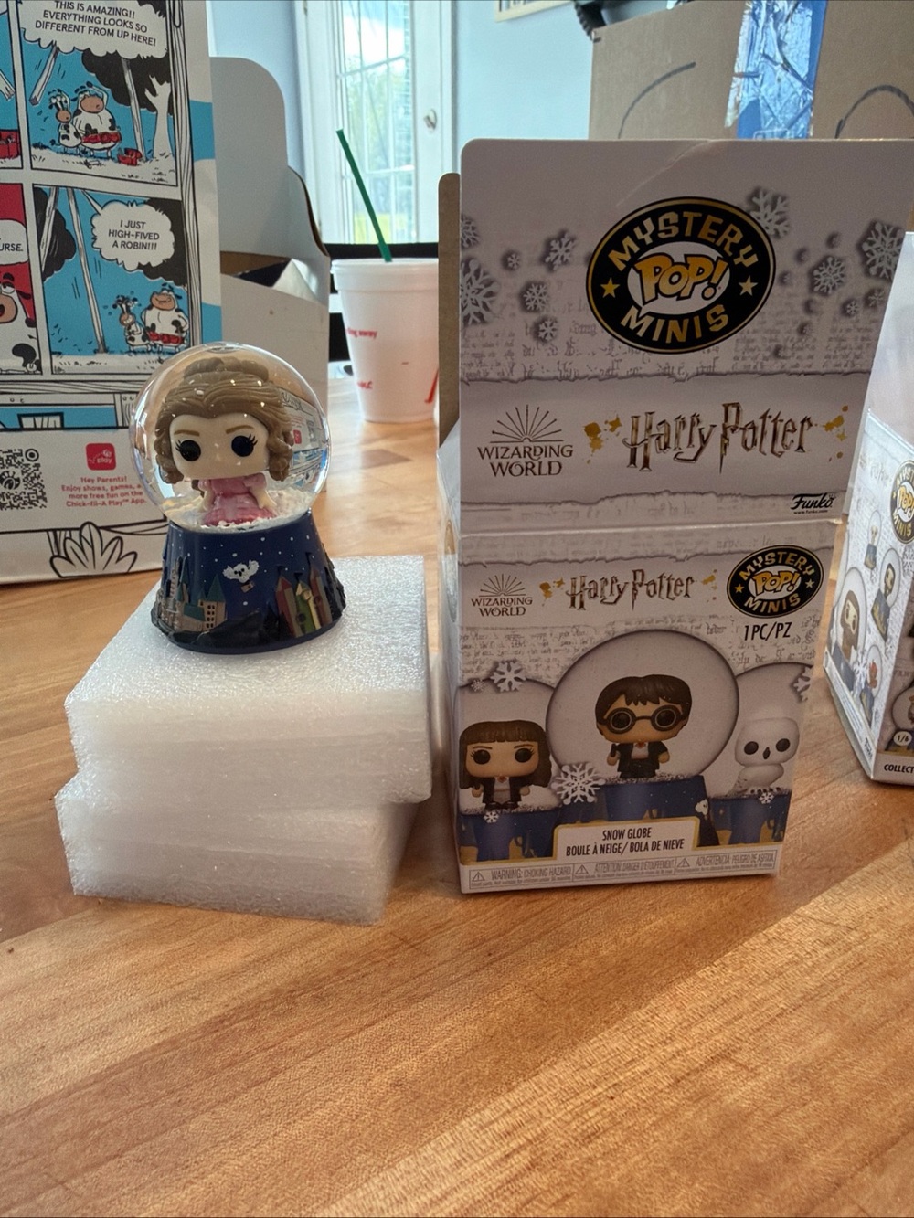 Funko Harry Potter Mystery Minis Snow Globe - Blue, White, Blonde